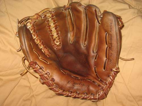 Stan Musial Rawlings TG12 Front